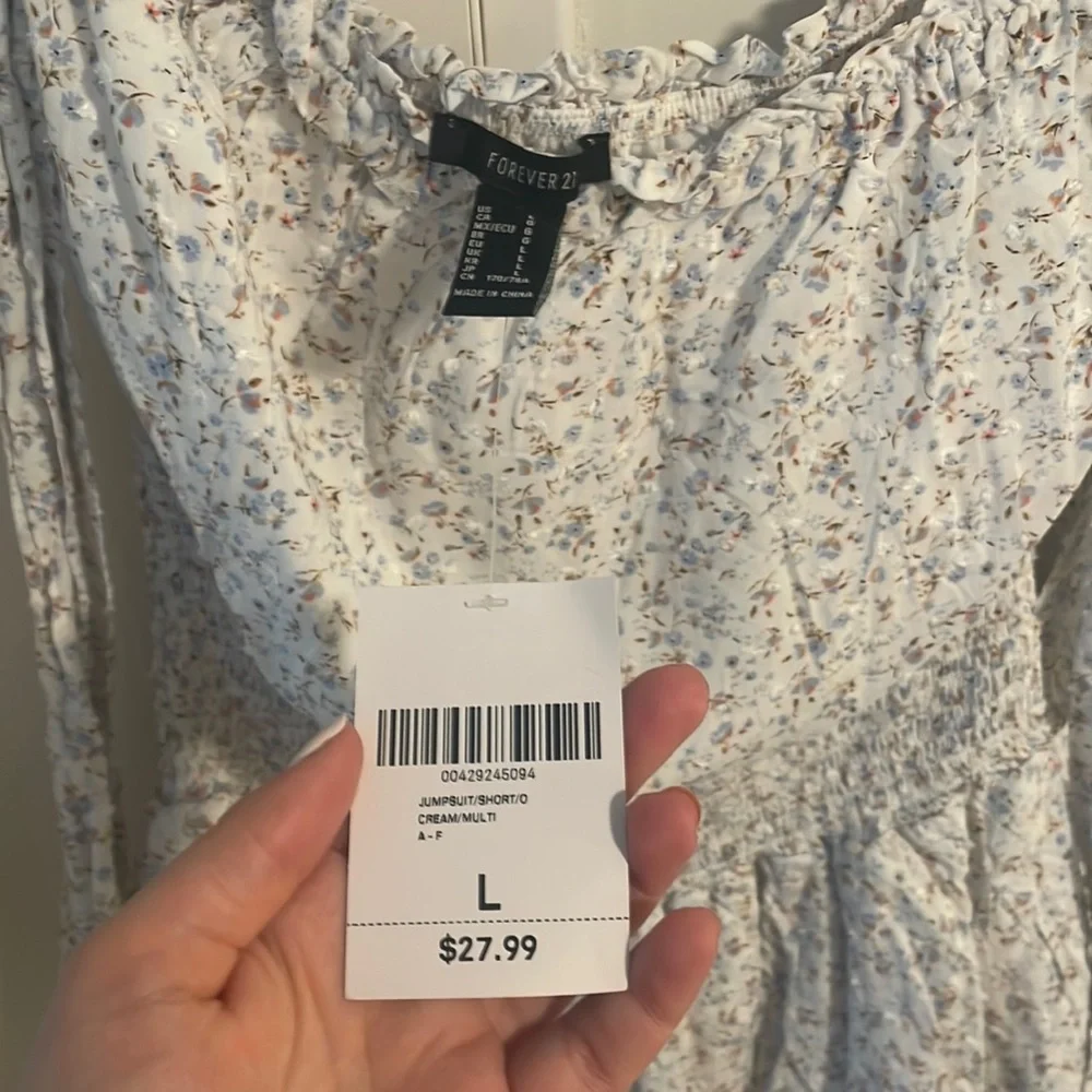 Forever21 Romper - Picture 3 of 3